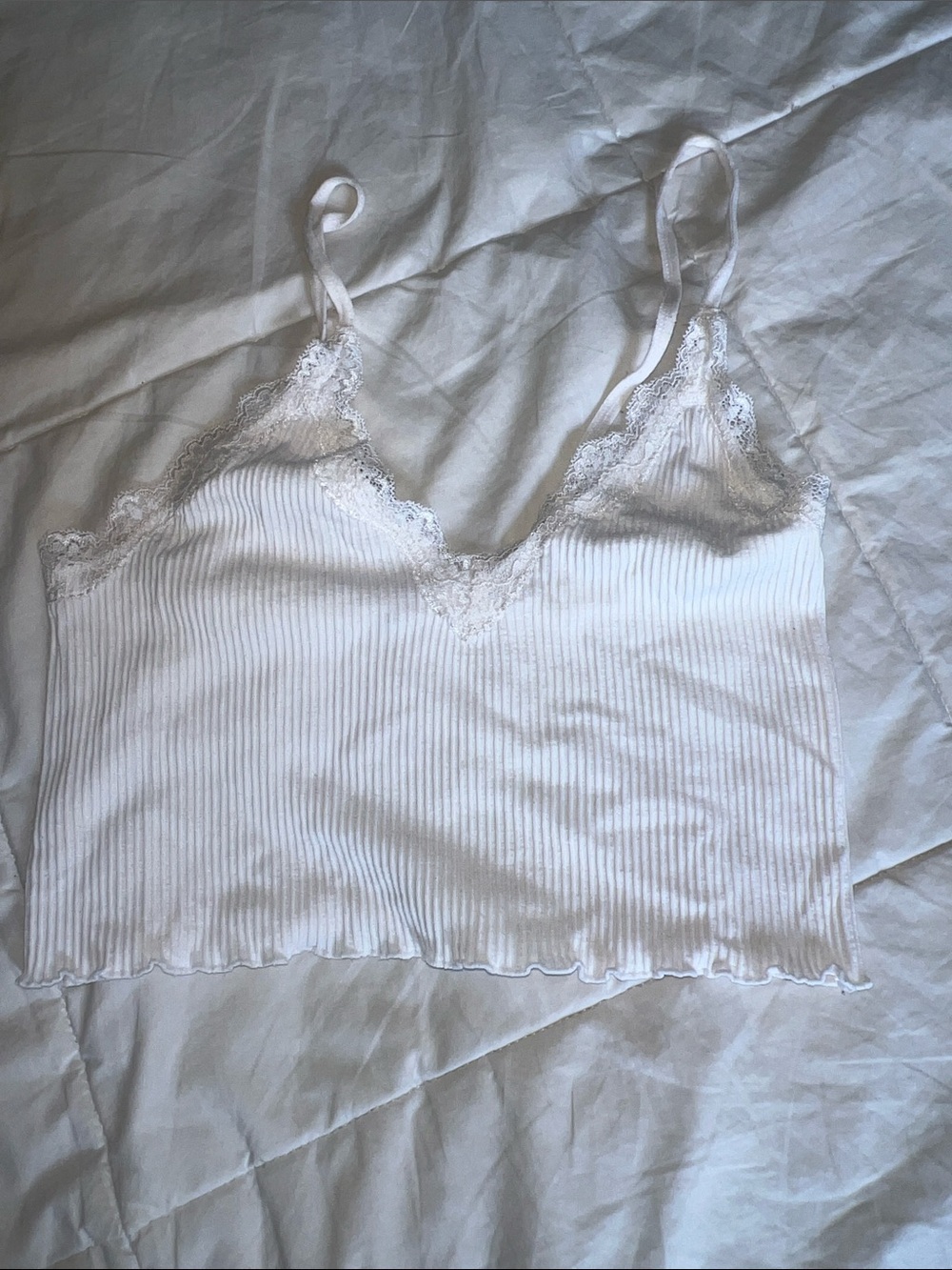 Urban Outfitters White Ribbed Lace Trim Cropped Cami - Picture 2 of 4